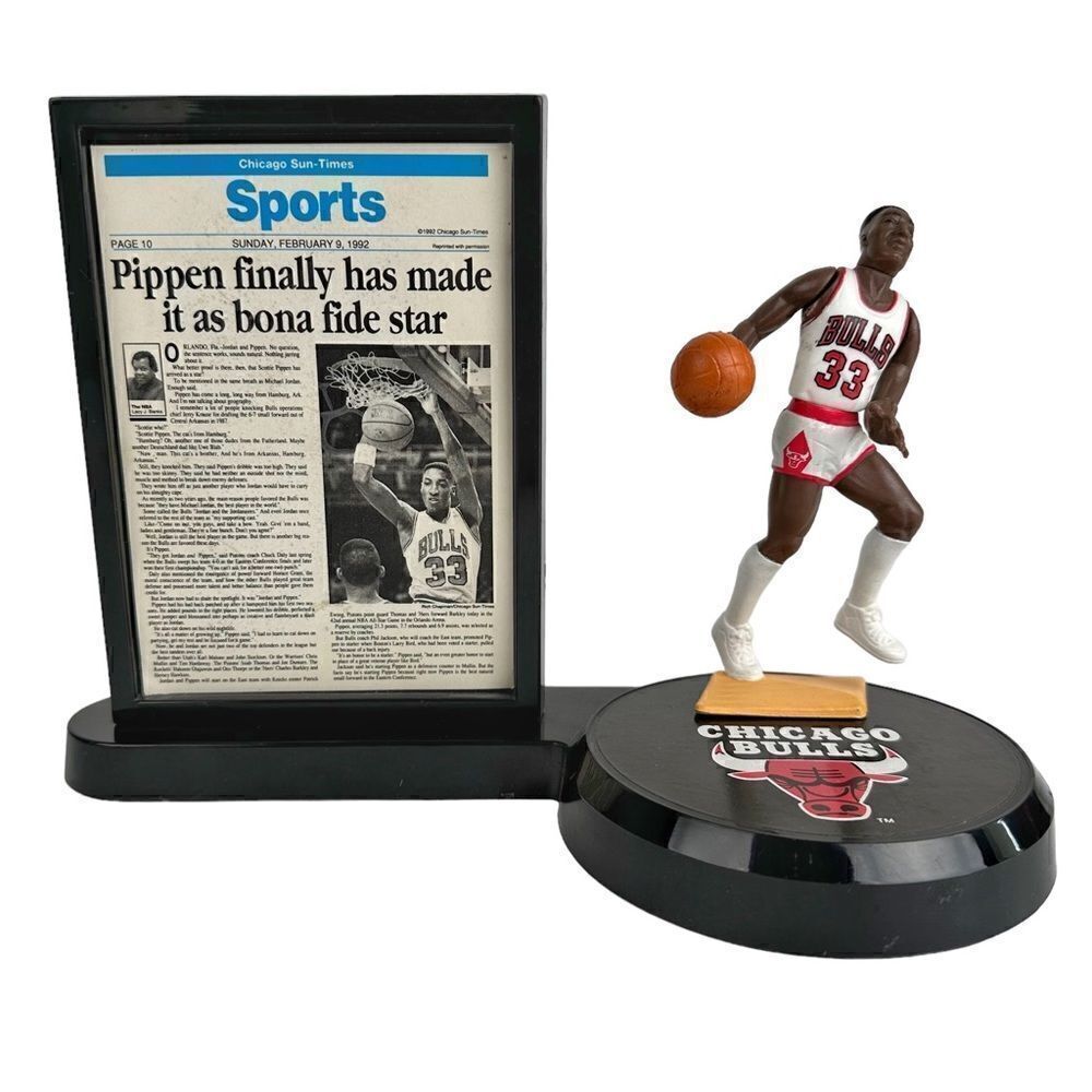 VTG 1992 Scottie Pippen Chicago Bulls Headline Collection Starting Lineup Figure